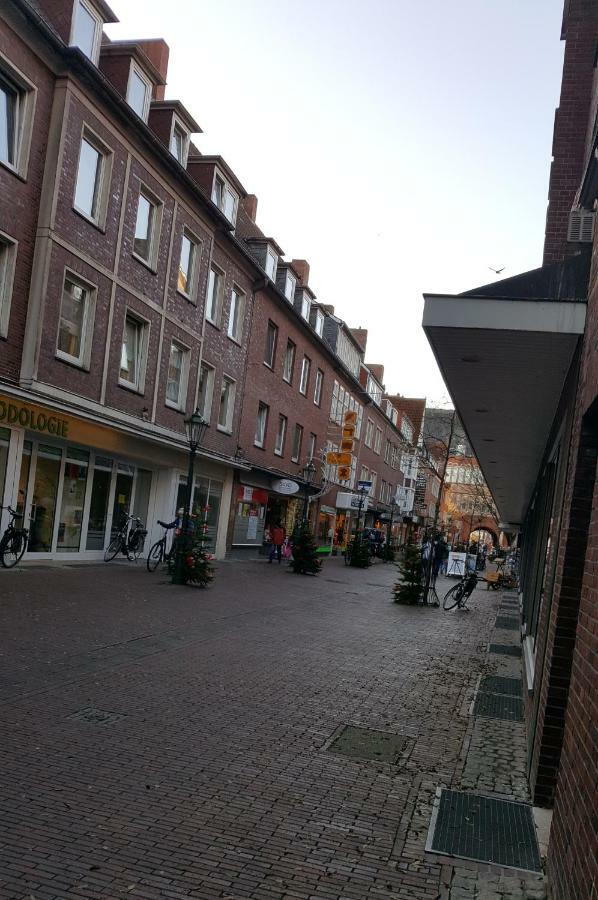 Piacere Emden Apartment Bagian luar foto